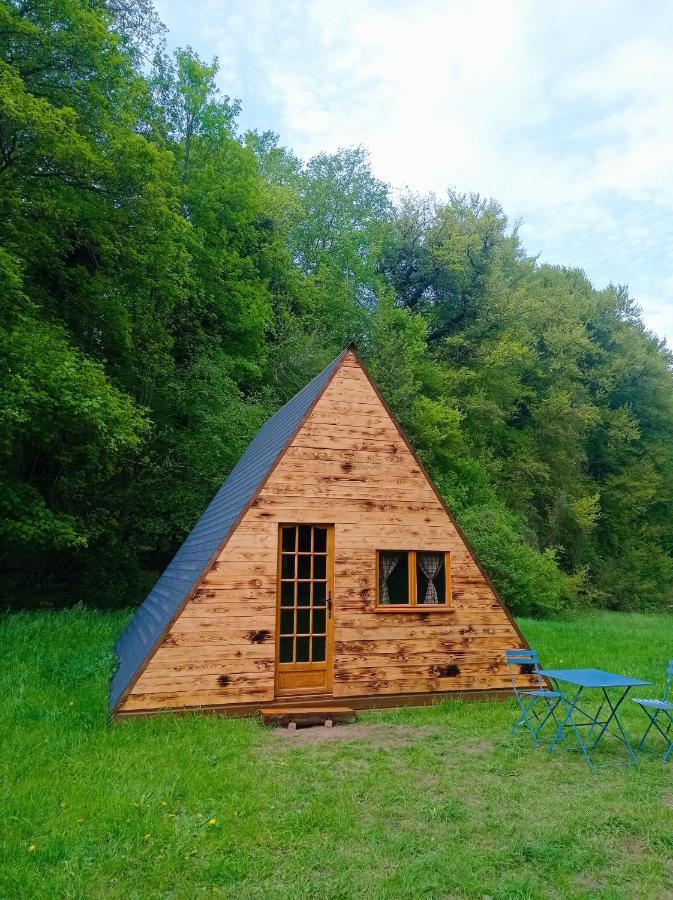 Chez Tombivouac Vila Pierrefonds Exterior foto